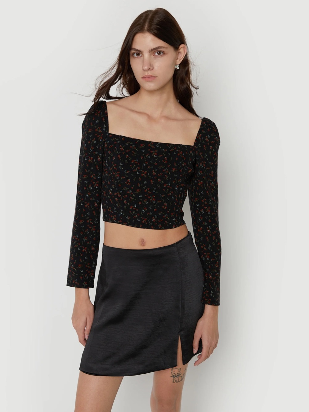 Oak + Fort Black Floral, Smocked, puffed long-sleeve, Square-Neck Crop Top — XS